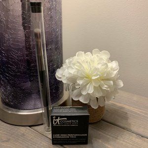 IT Cosmetics Eyeshadow Trio and Brush